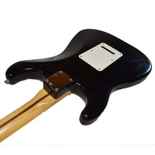 Load image into Gallery viewer, Fender Highway One Stratocaster HSS 2007 (second hand) (ON HOLD)
